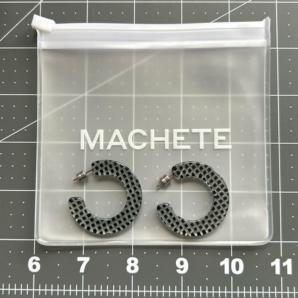 COPY - New in Pouch Machete Kate Hoops Black and Clear check